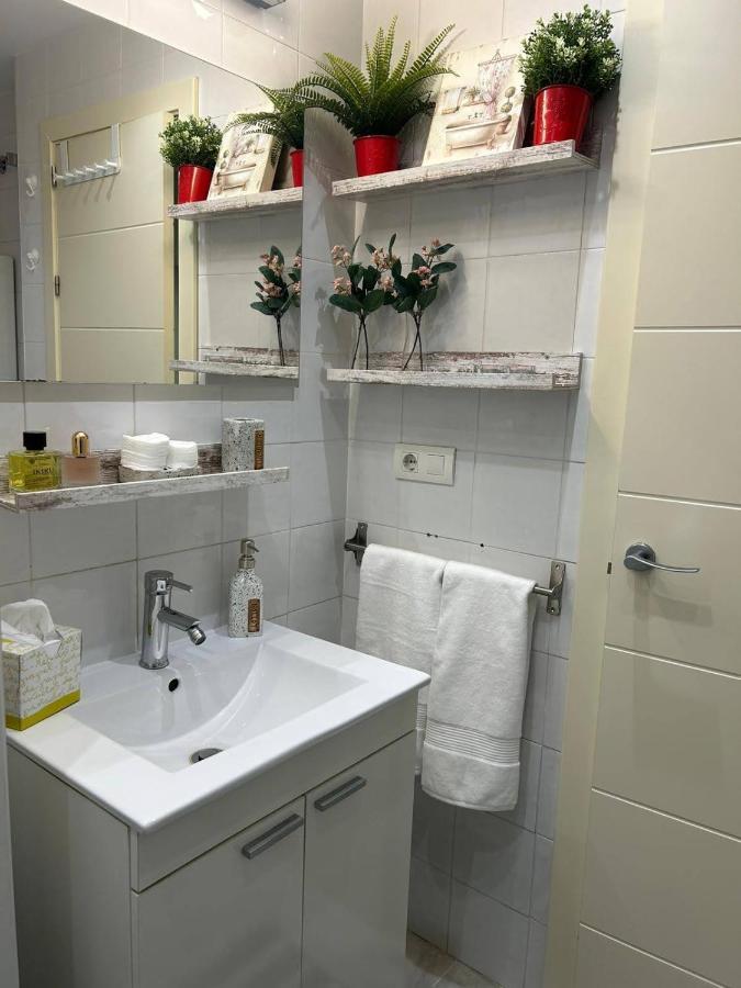 Apartamento Torre Alta Parking Gratis Appartement
